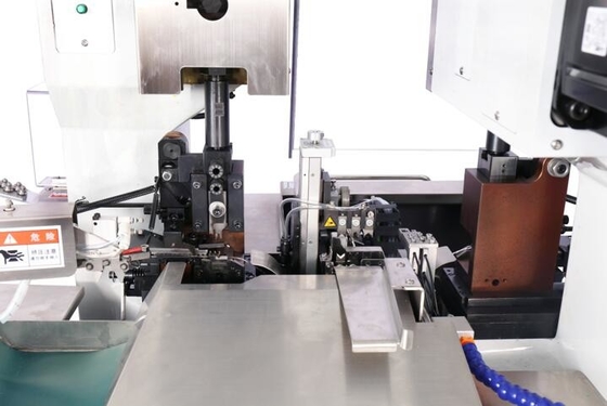 Çok Fonksiyonlu Kablo Sıkma Makinesi MITSUBISHI Servo Motor Bir Yıl Garanti